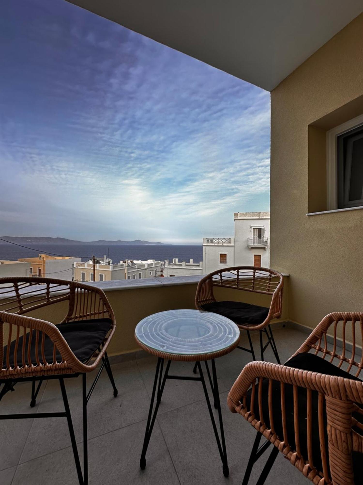Sky Daire Ermoupoli Dış mekan fotoğraf